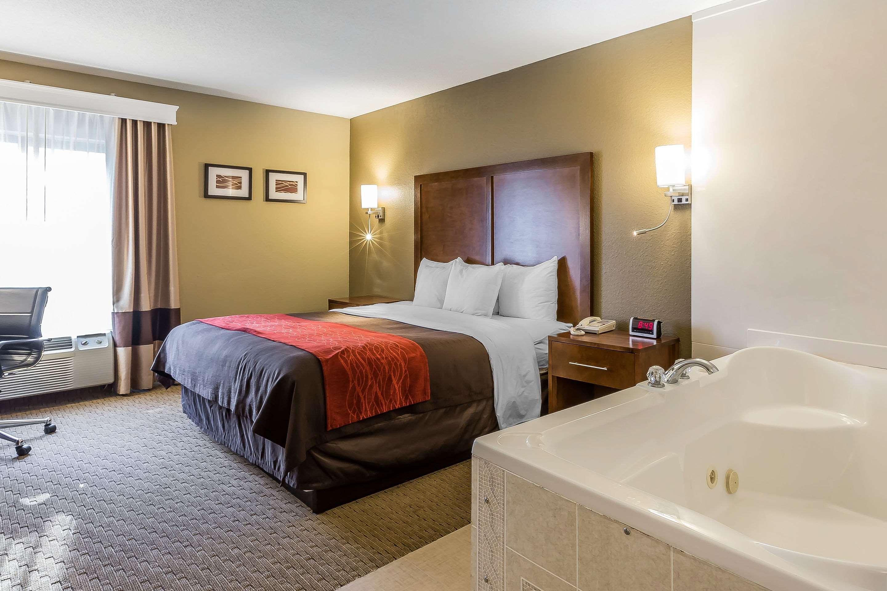 Comfort Inn & Suites Долтон Экстерьер фото